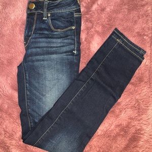 🌸American Eagle Dark Wask Skinny Jeans